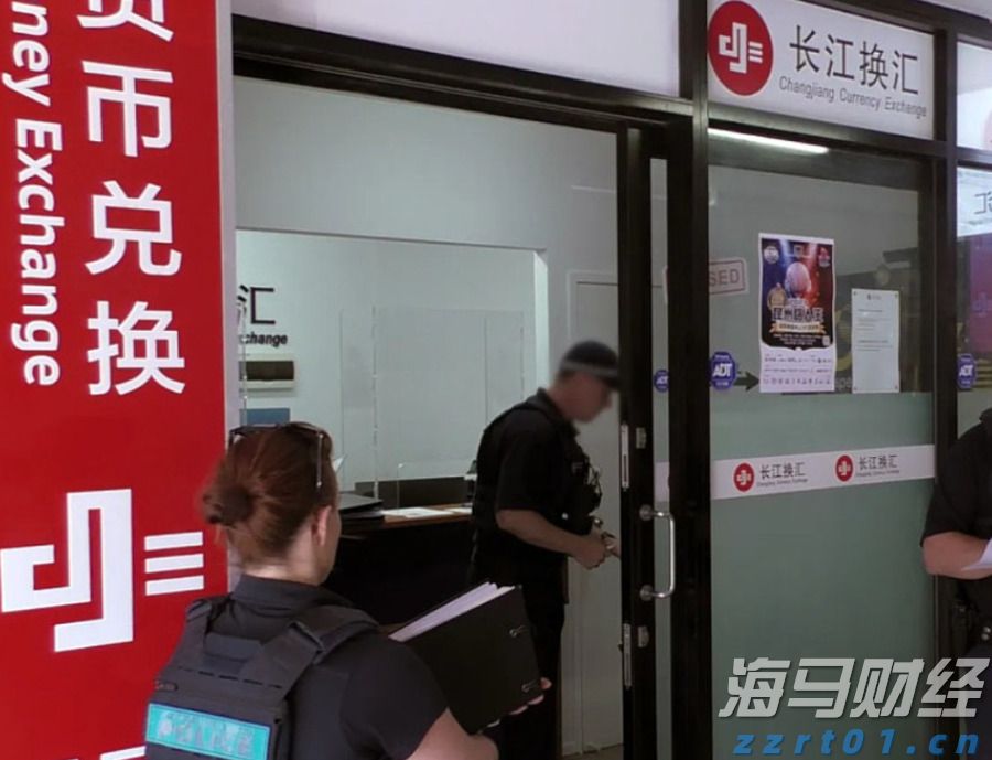 广东梅州大埔县一施工现场崩塌 致2名人员被困