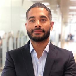 万山区雷雨大风预警信号解除